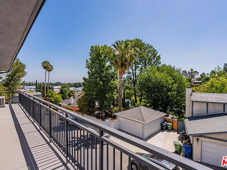 5343 Tendilla Ave — Photo 14