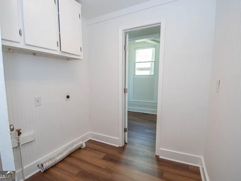 31 Saint Clair St — Photo 12