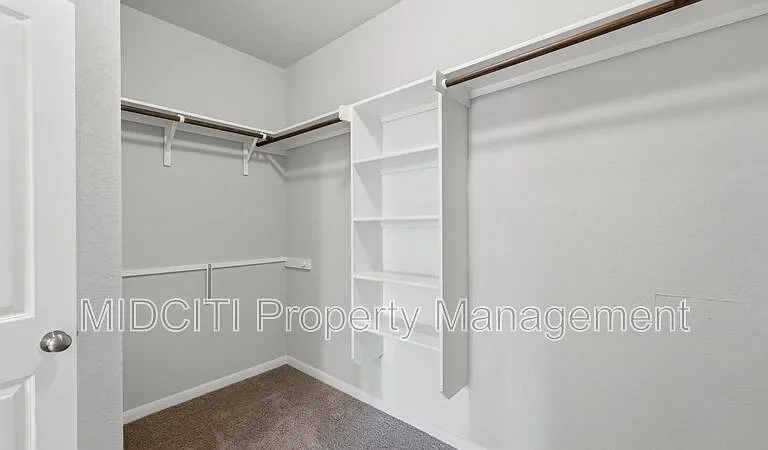 1858 Lauter Ln — Photo 24