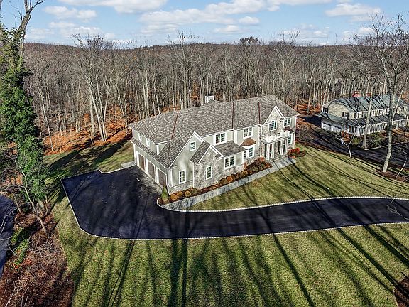 2nd image of 111 Knollwood Dr