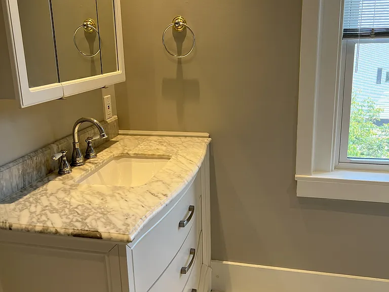 40 Hildreth St #F — Photo 13