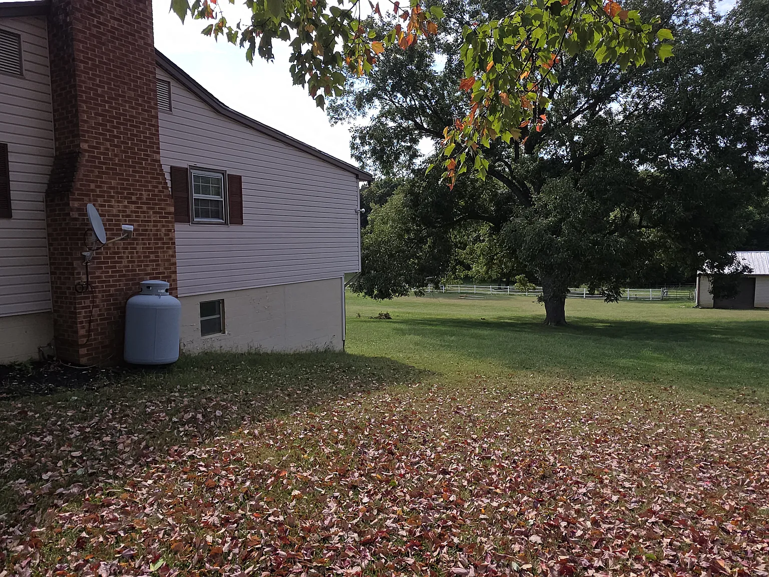 3 bed, 3150 sqft, $2,000 — Photo 3