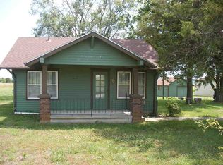 703 W 6th St, Longton, KS 67352