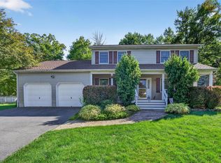 11 Whitman Pl, Monroe, NY 10950