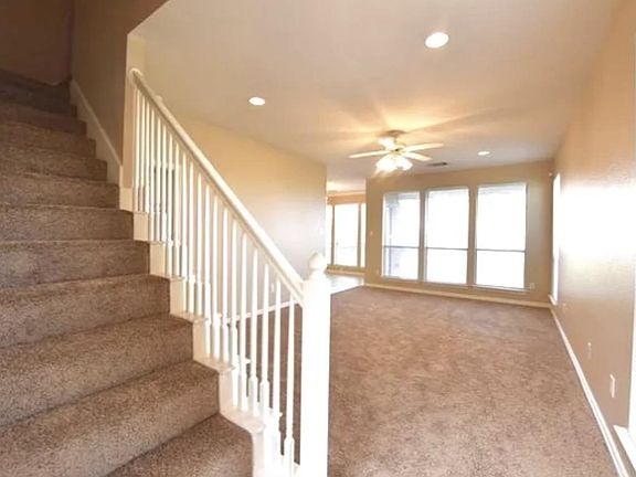 4th image of 5725 Blackmon Ct