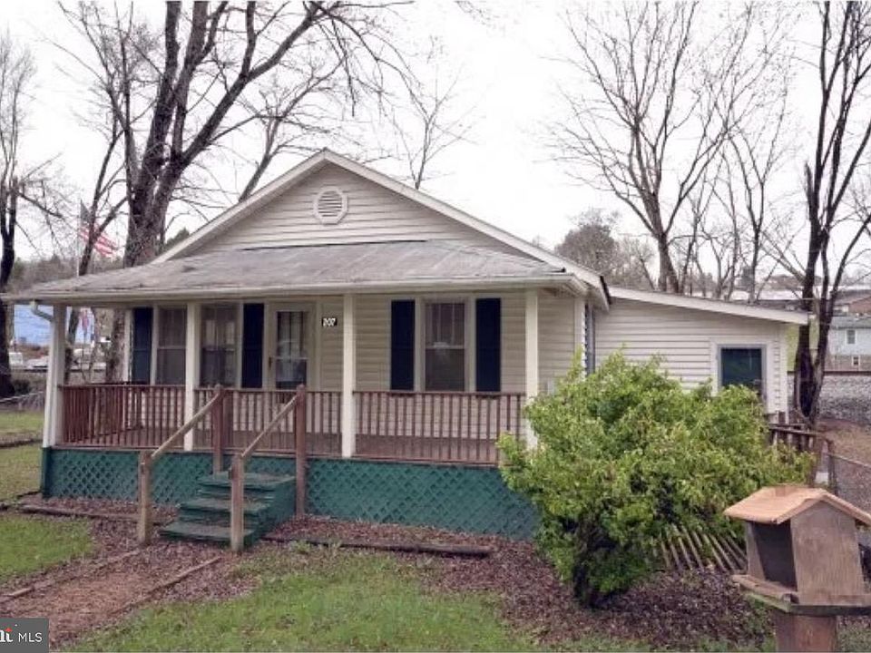 1st image of 207 Magnolia Ave