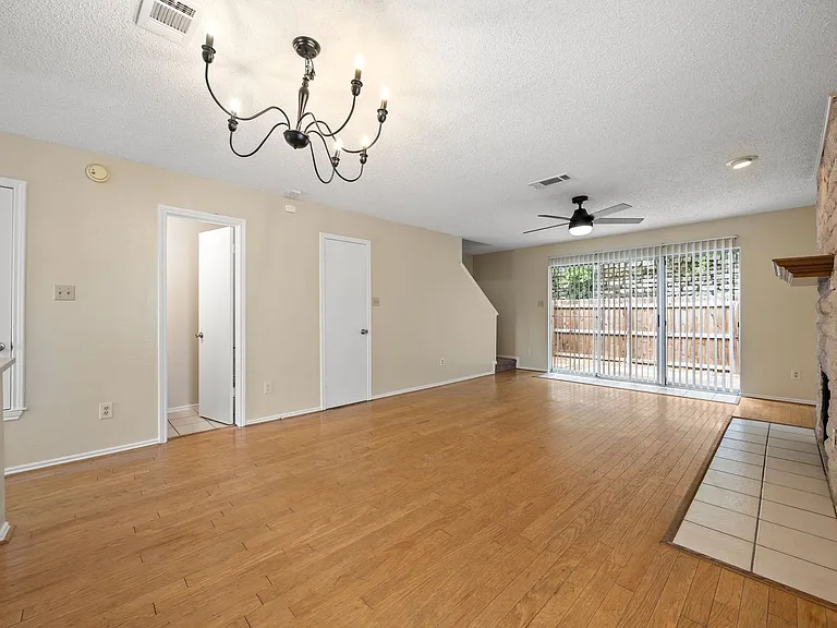 6715 Old Quarry Ln — Photo 6