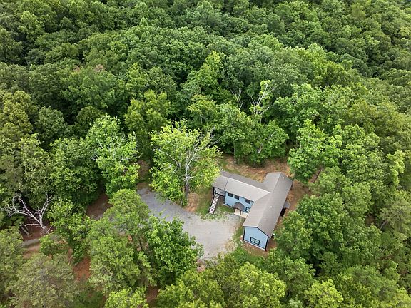 2nd image of 1529 Pea Ridge Rd