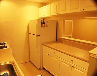 Rented by Space Marketing Shop