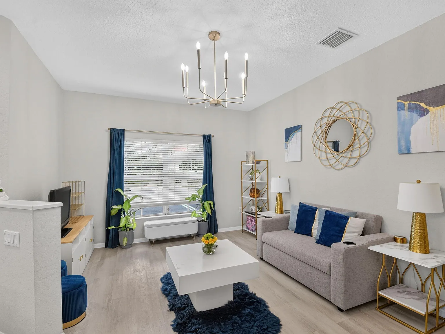 3 bed, 2.5 bath, 1523 sqft, $3,500 — Photo 4