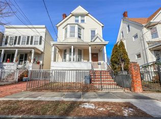 17 Tompkins St, Staten Island, NY 10304
