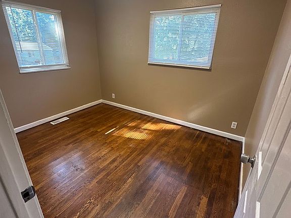 3rd image of 10044 Winkler Dr