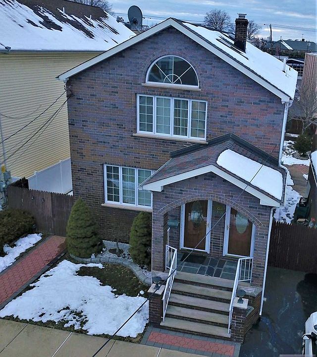 1st image of 107 Union Pl