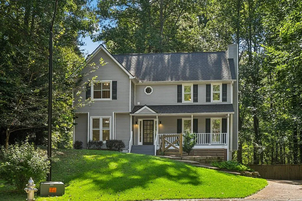 5 bed, 4.5 bath, 3168 sqft, $3,900 — Photo 1