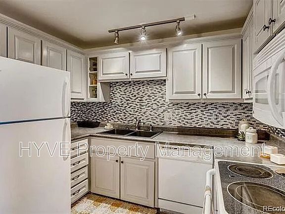 4th image of 65 N Clarkson St APT 401