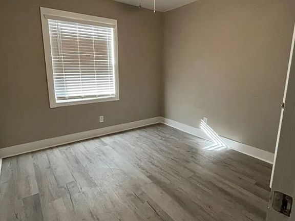 4th image of 185 Oakhaven Ave APT A2