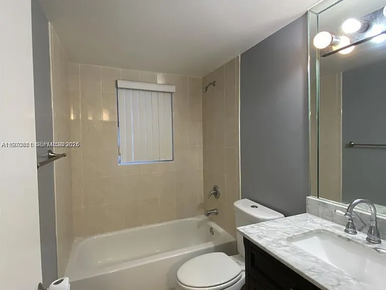 1735 W 60th St #M301 — Photo 16