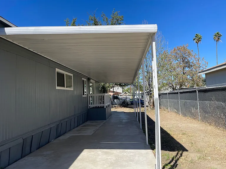 44099 D St — Photo 3