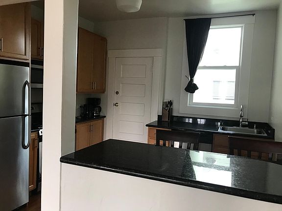 4th image of 2025 Ofarrell St APT 5