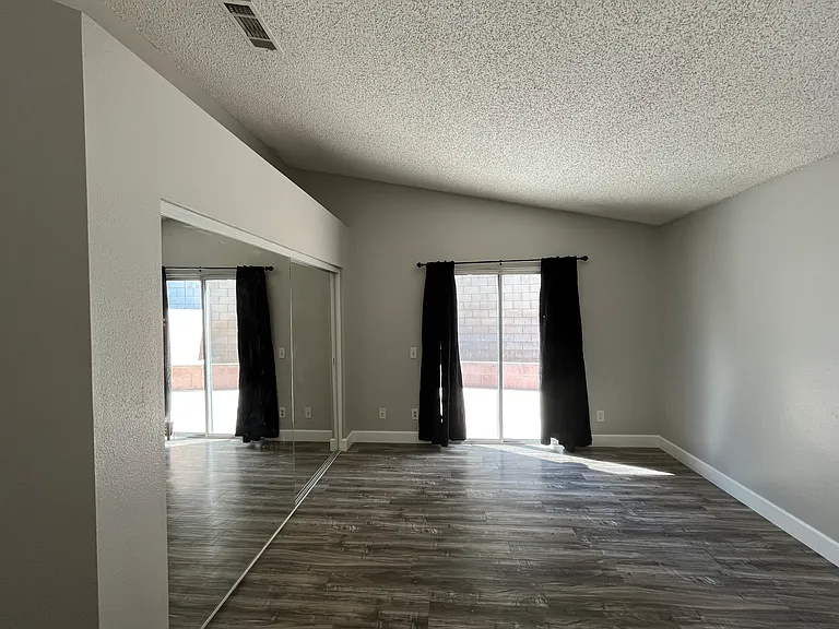 877 Award Dr — Photo 11