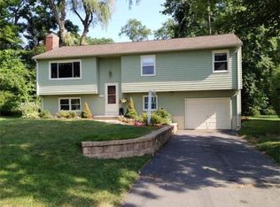 22 Bascom St, West Springfield, MA 01089