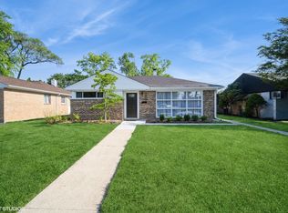 648 Oakwood Ct, Des Plaines, IL 60016