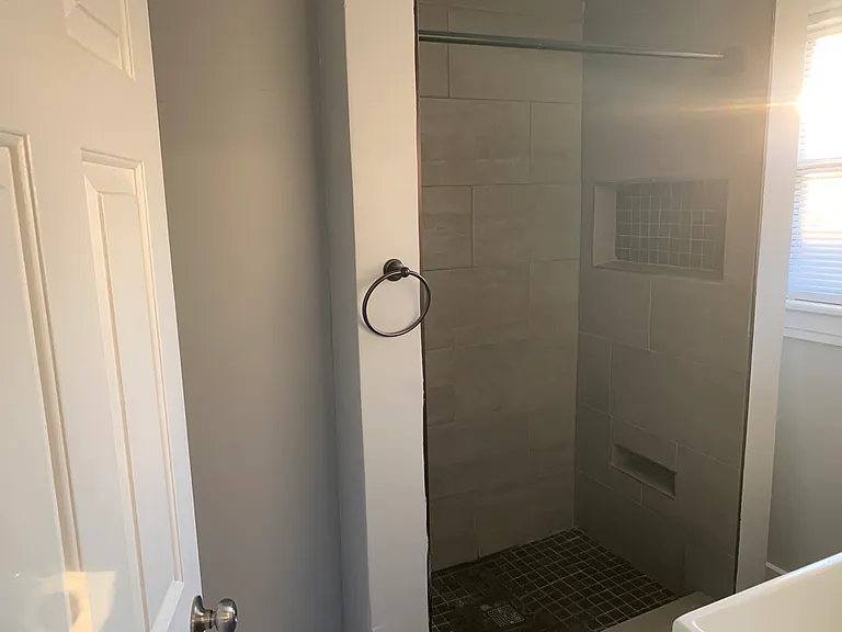 2208 Crittenden Dr #3 — Photo 7