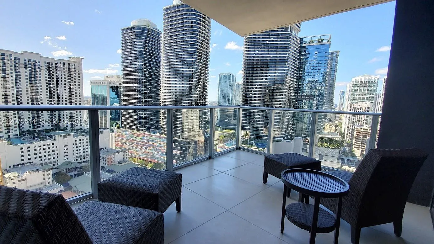 1010 Brickell Condo — Photo 1
