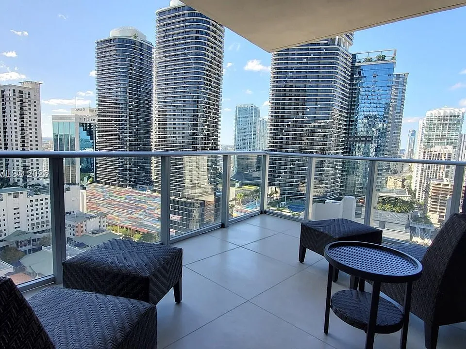 1010 Brickell Ave #2511