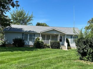 1404 N Main St, Waverly, MO 64096