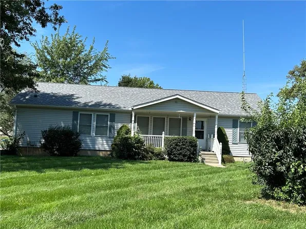 1404 N Main St, Waverly, MO 64096