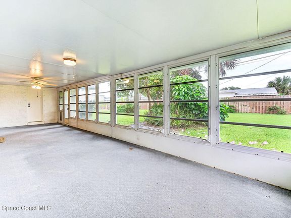 3rd image of 2507 Manorwood Dr