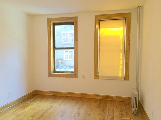 Rented by Uptown Flats LLC | media 12