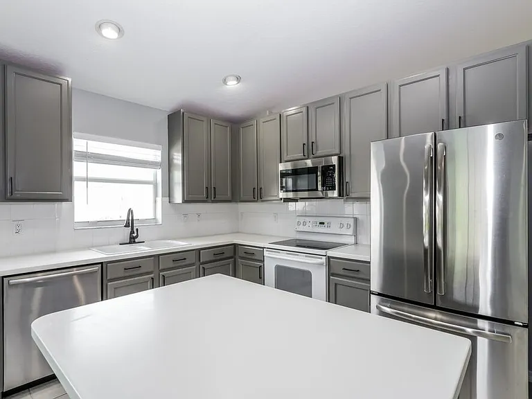 1739 Sweetspire Dr — Photo 8