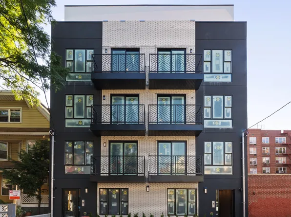 762 East 32nd Street