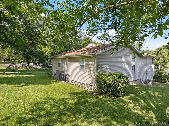 4th image of 1150 Georgene Rd