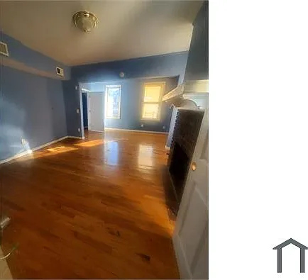 3 bed, $1,950 — Photo 2