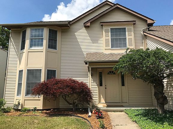 2nd image of 2419 Tamarack Ct