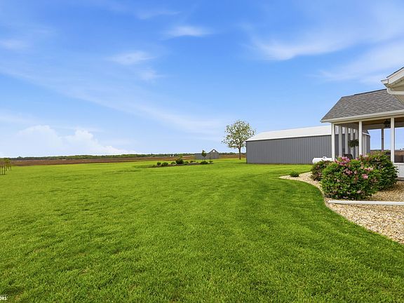 4th image of 636 Township Road 1400e Rd
