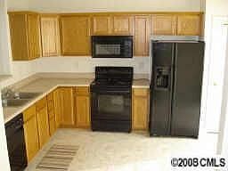 2nd image of 908 Tiger Ln