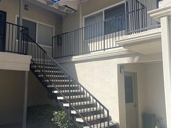 2nd image of 119 17th St APT C