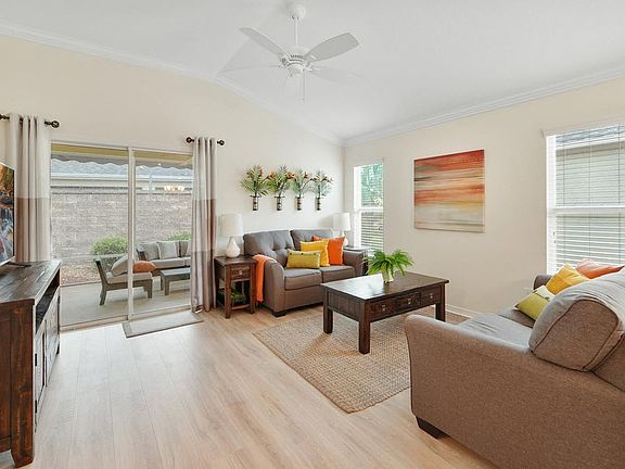 2nd image of 1107 Barrineau Pl