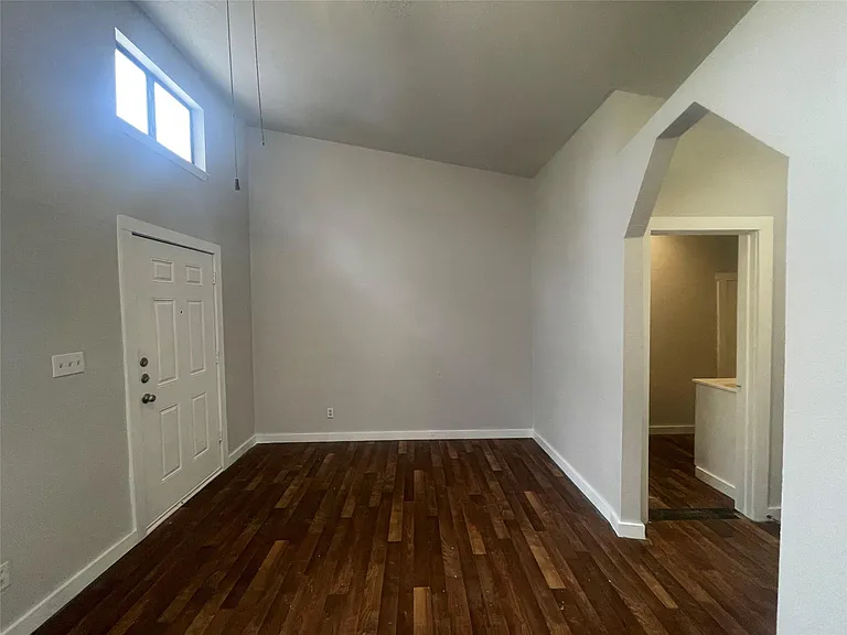 1108 W McCarty Ln #A — Photo 6