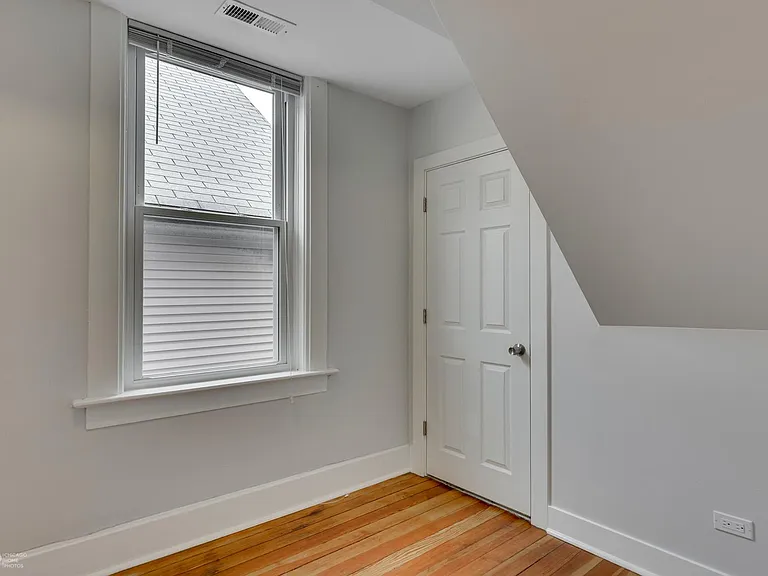 2525 N Wayne Ave #2R — Photo 10