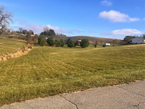 6911 Highway F48 Hwy W, Newton, IA 50208