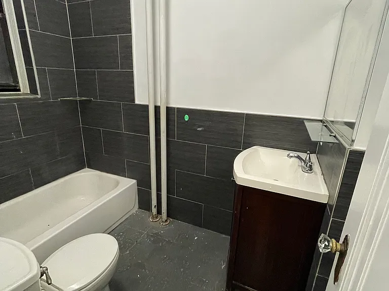 3687 John F Kennedy Blvd #31 — Photo 8