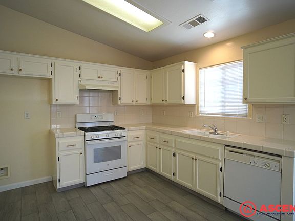 5th image of 234 W Pilot Ave