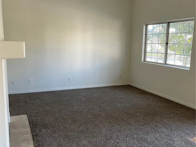 10630 Moorpark St #104 — Photo 58