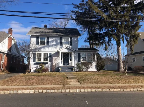 28 Pease Ave, Verona, NJ 07044