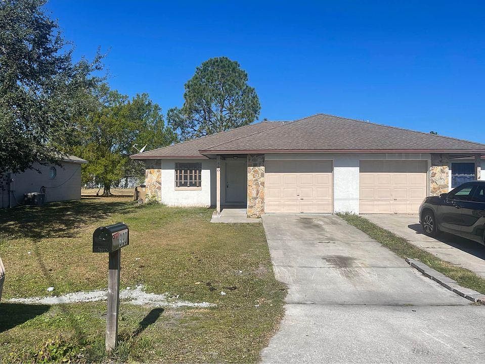 1st image of 390 Cocoa Ct